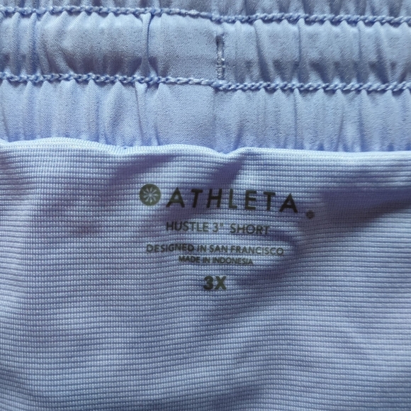 Athleta Hustle 3" Short NWT - Picture 3 of 15